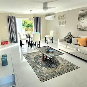 modern-luxury-2-bedroom-2-5-bathroom-townhouse.comcaribbean.com/